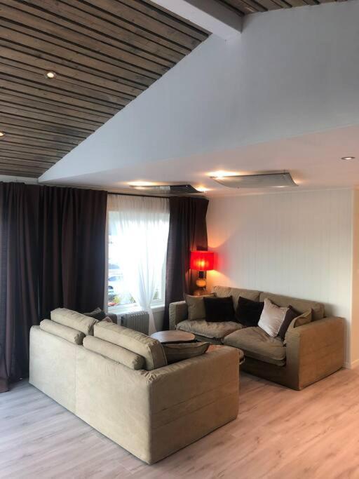 Topp Moderne Suite. Larvik Kültér fotó